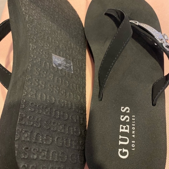 Black guess women sandals - Picture 3 of 4